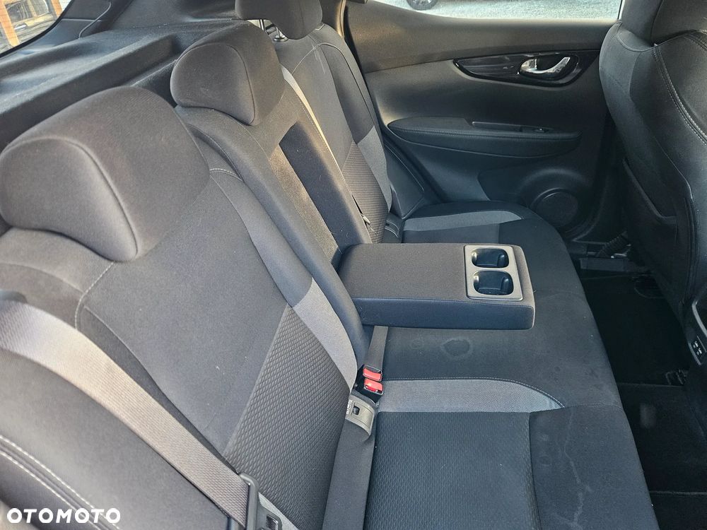 Nissan Qashqai 1.5 dCi DCT TEKNA - 11