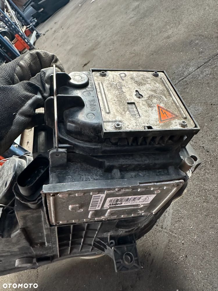 VW PASSAT B6 LAMPA PRAWA PRZEDNIA BI XENON VALEO EUROPA - 4