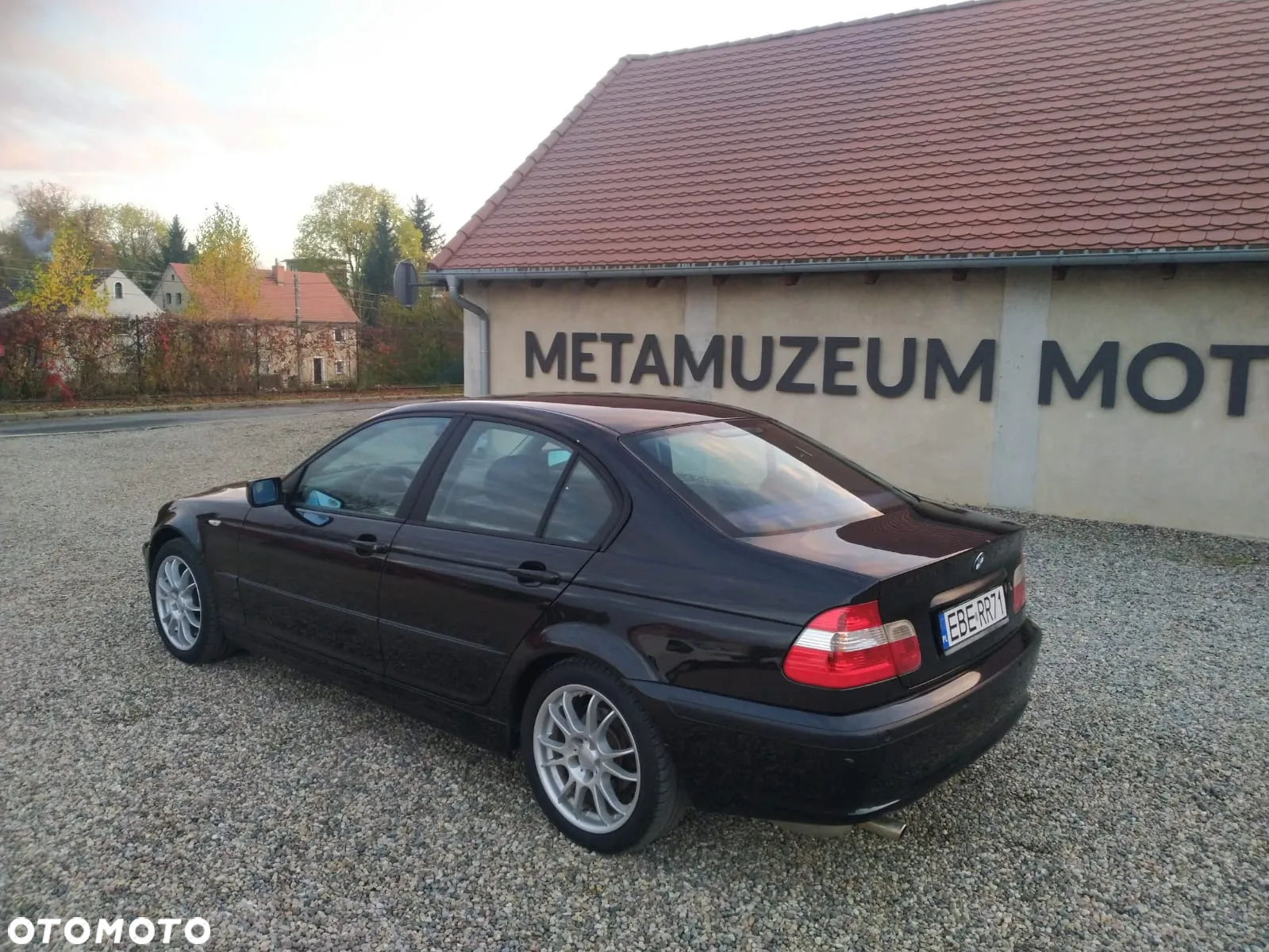 BMW Seria 3 318i - 4