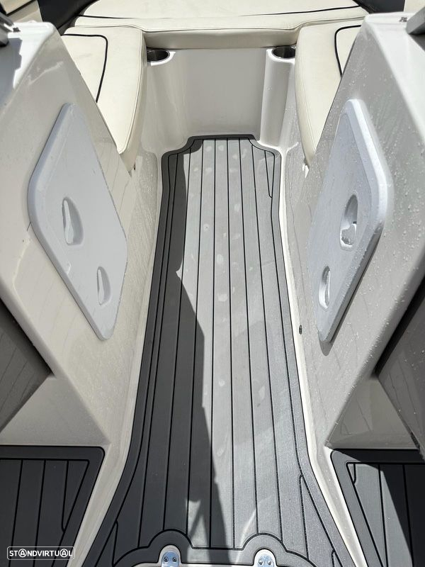 Rinker MTX 210 - 13