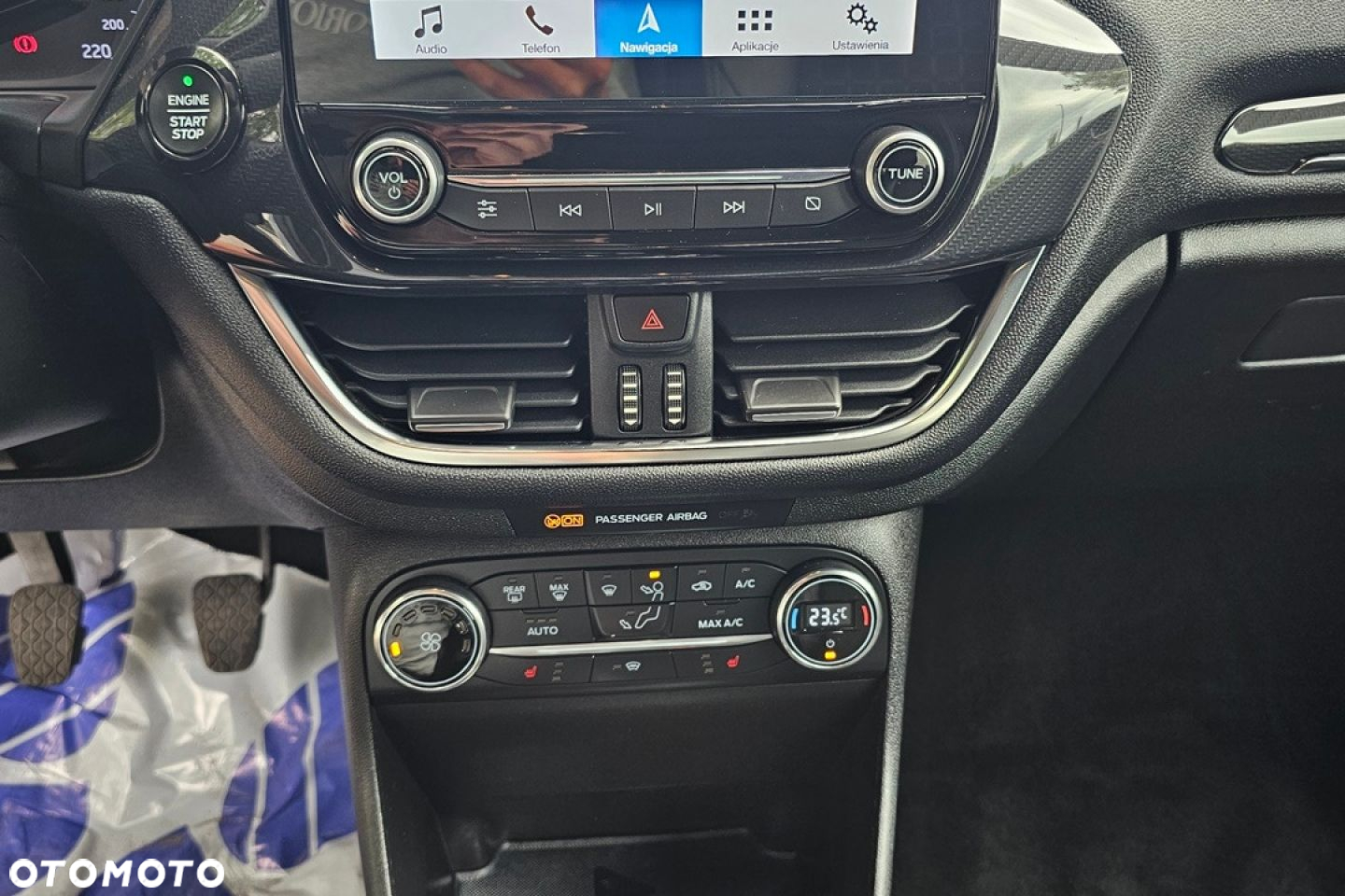 Ford Fiesta - 24