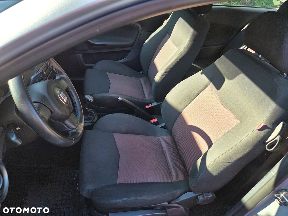 Seat Ibiza SC 1.4 16V Reference - 6
