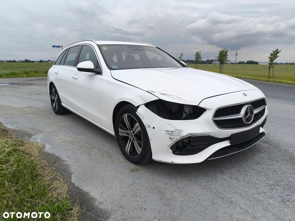 Mercedes-Benz Klasa C 200 4Matic 9G-TRONIC AMG Line - 11
