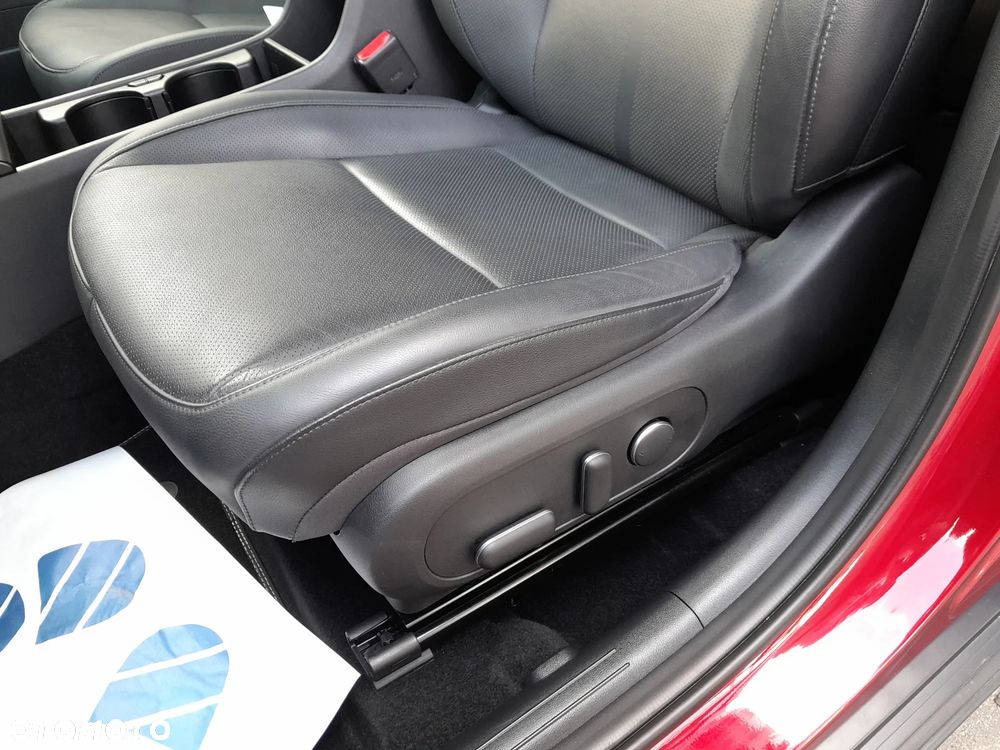 Hyundai Kona 1.6 GDI Hybrid Platinum DCT - 12