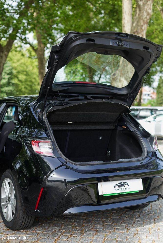 Toyota Corolla 1.8 Hybrid Comfort Plus - 8