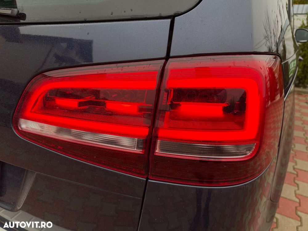 Volkswagen Sharan 2.0 TDI DSG (BlueMotion Technology) Highline - 27