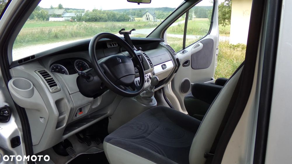 Renault Trafic 2.0 dCi 115 Passenger Expression - 15