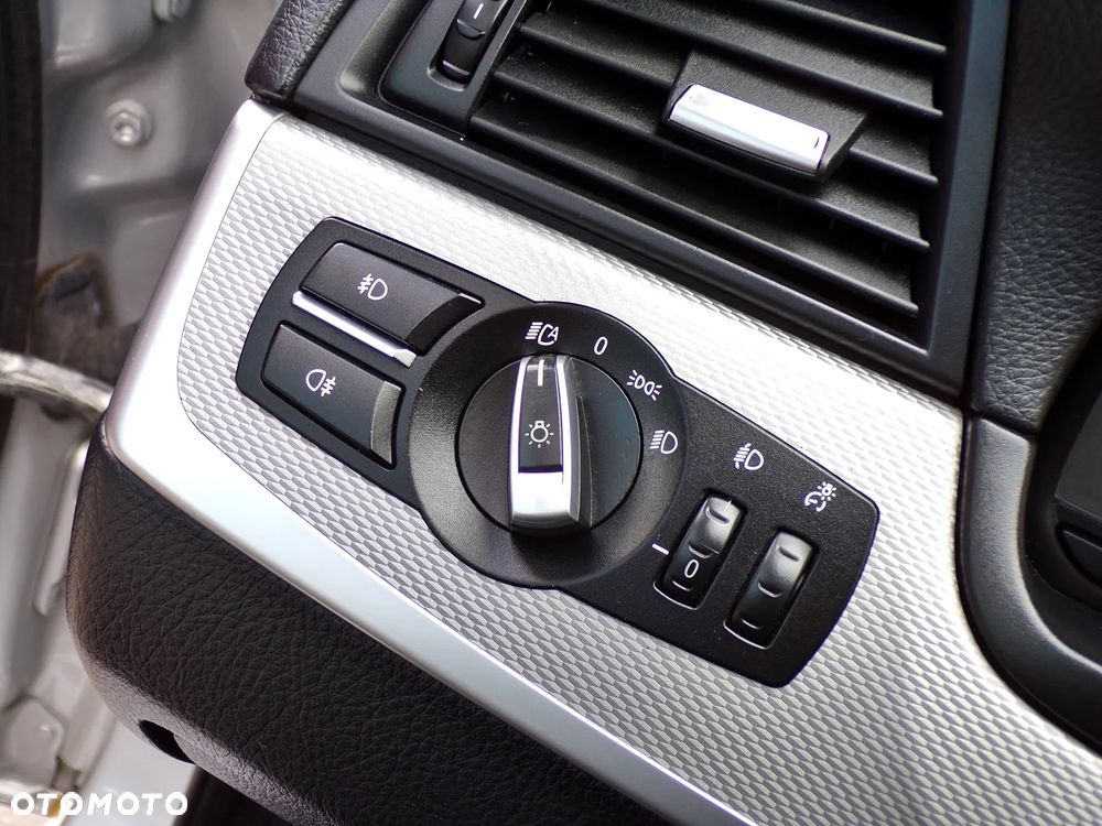 BMW Seria 5 520d Edition Fleet Sport - 17