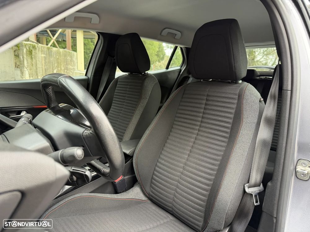 Peugeot e-2008 Active Pack - 15