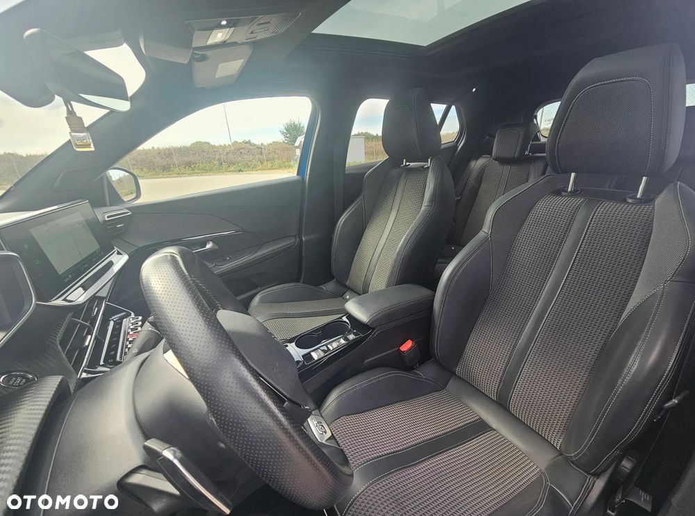 Peugeot 2008 - 10