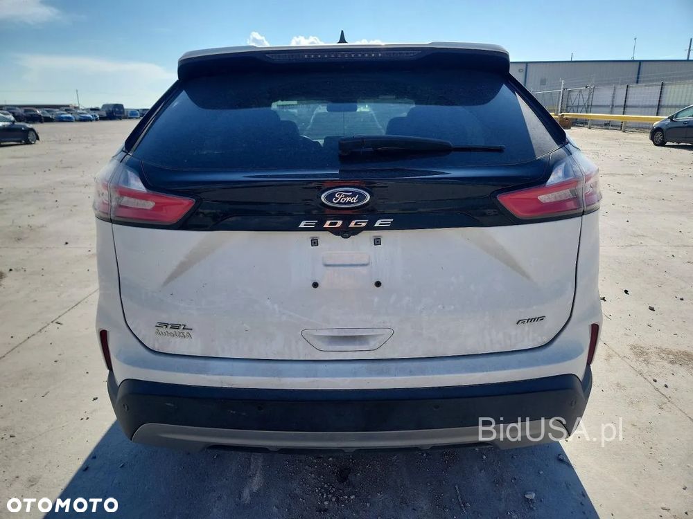 Ford Edge - 4