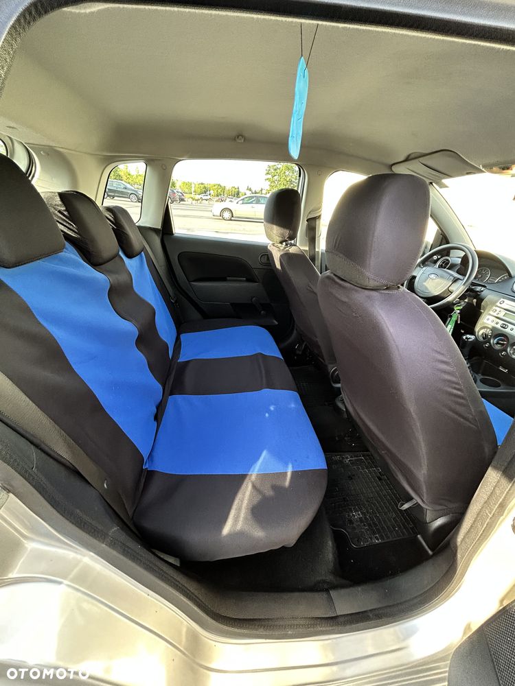 Ford Fiesta - 9