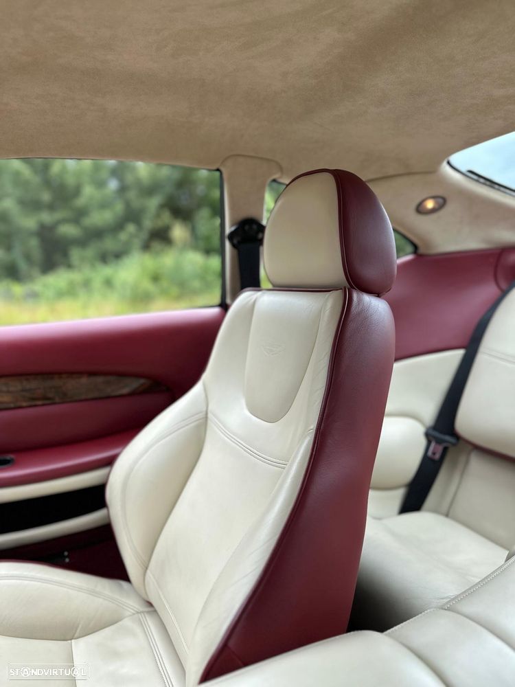 Aston Martin DB7 Vantage Coupé - 9