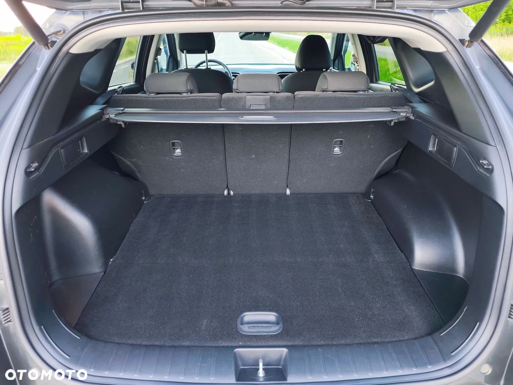 Hyundai Tucson 1.6 T-GDi HEV Executive 2WD - 29