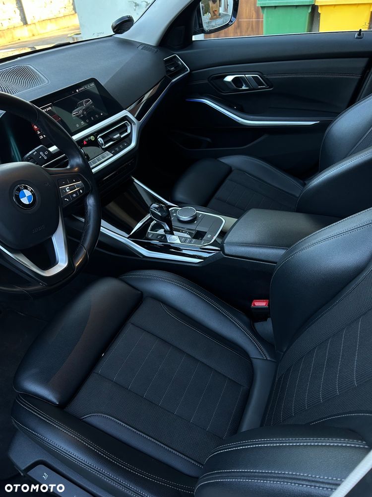 BMW Seria 3 320d - 11