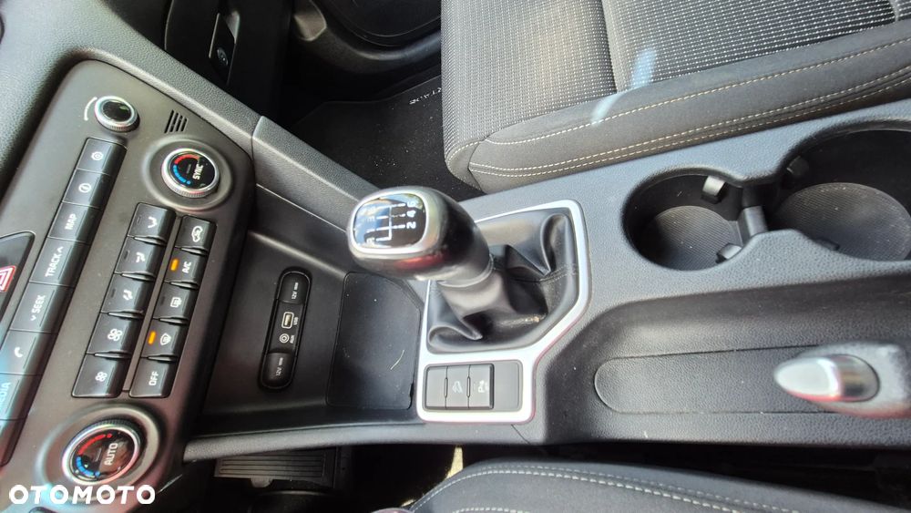 Kia Sportage 1.6 GDI 2WD Attract - 27