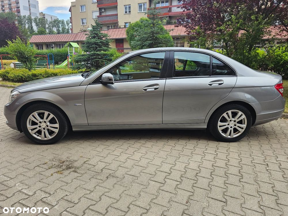 Mercedes-Benz Klasa C 180 Kompressor BlueEFFICIENCY - 4