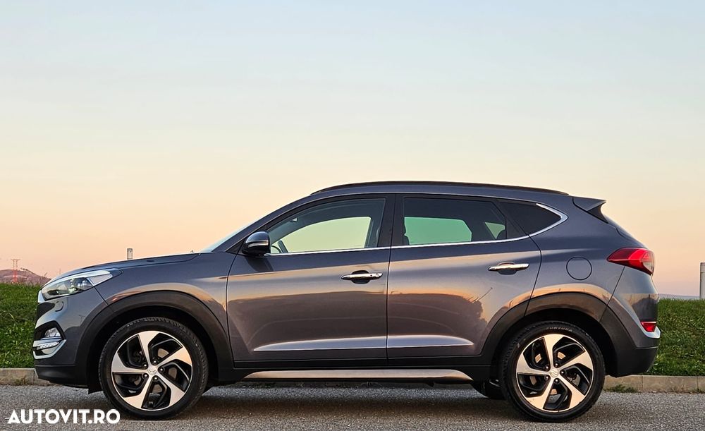 Hyundai Tucson 2.0 CRDI 4WD Automatik Premium - 4