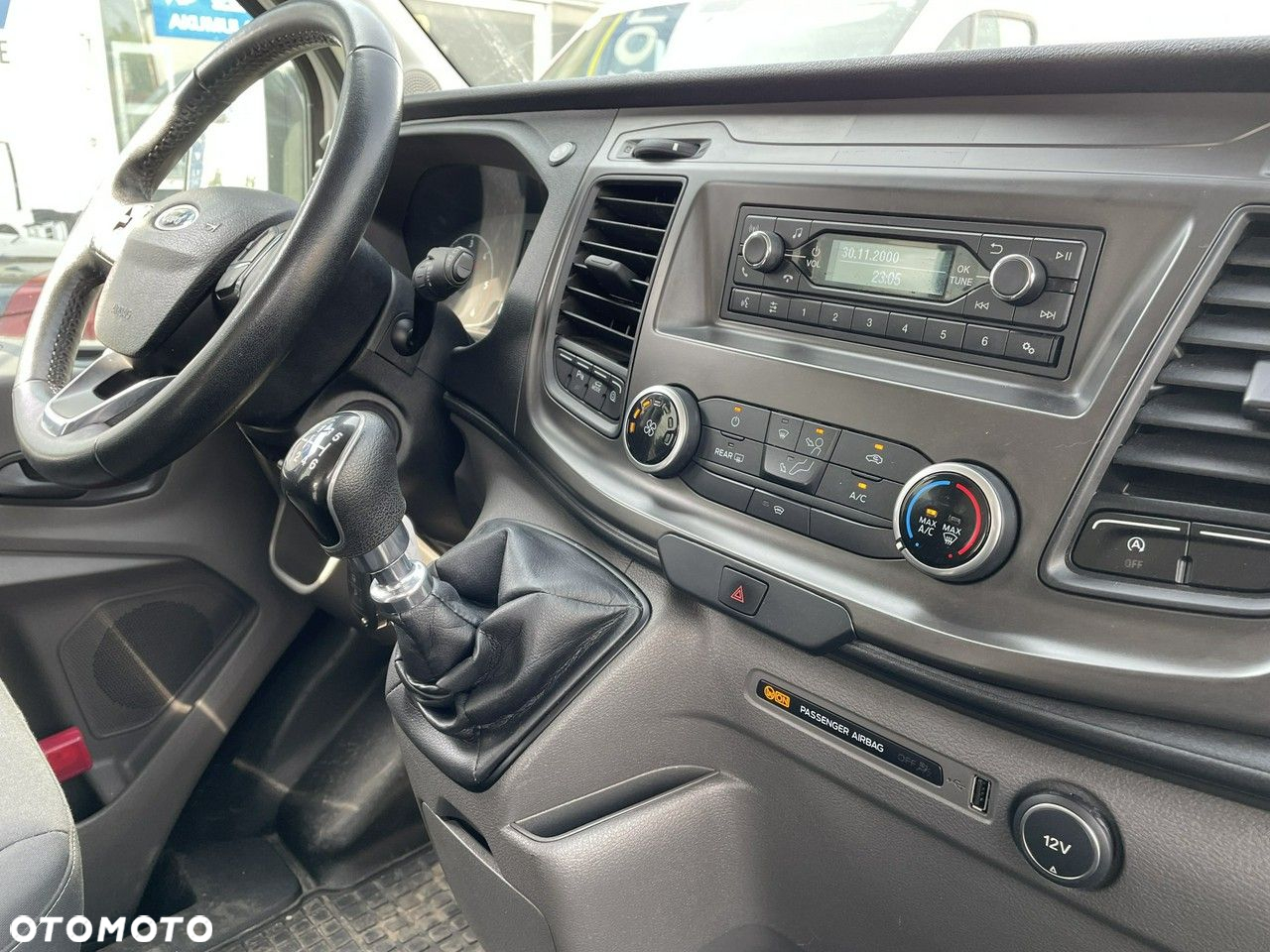 Ford Transit - 26