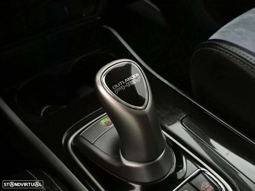 Mitsubishi Outlander 2.0 Instyle Navi - 20