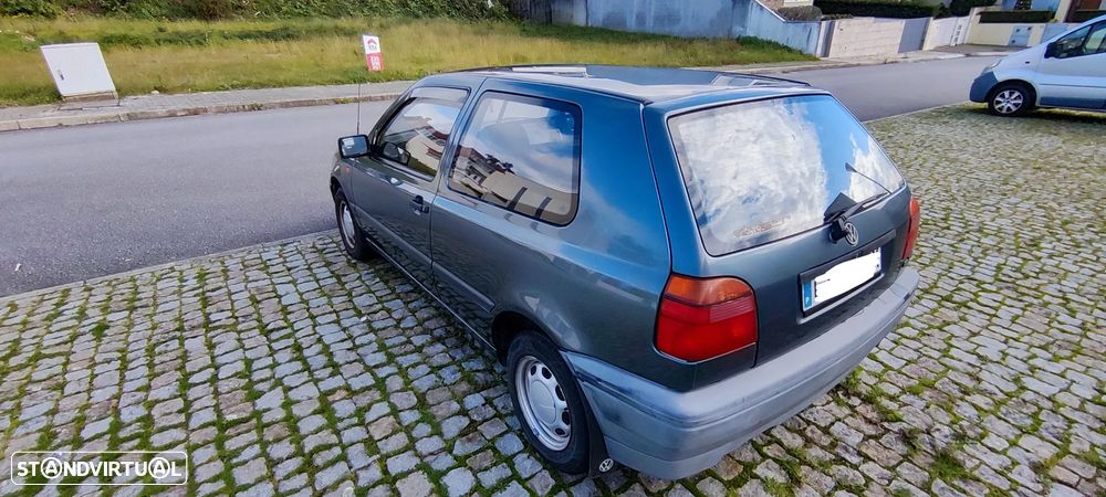 VW Golf 1.9 D CL - 10