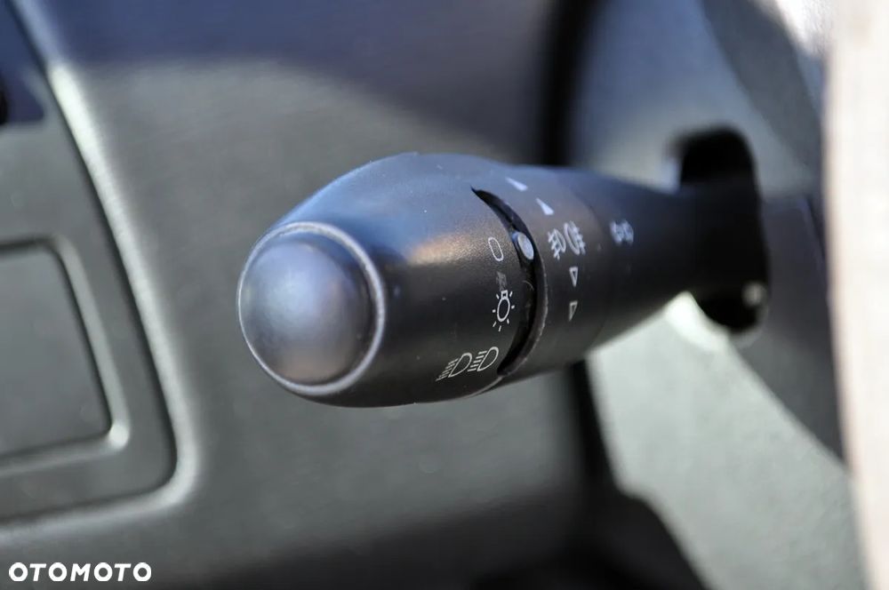 Citroën C4 1.6 HDi Impress - 20