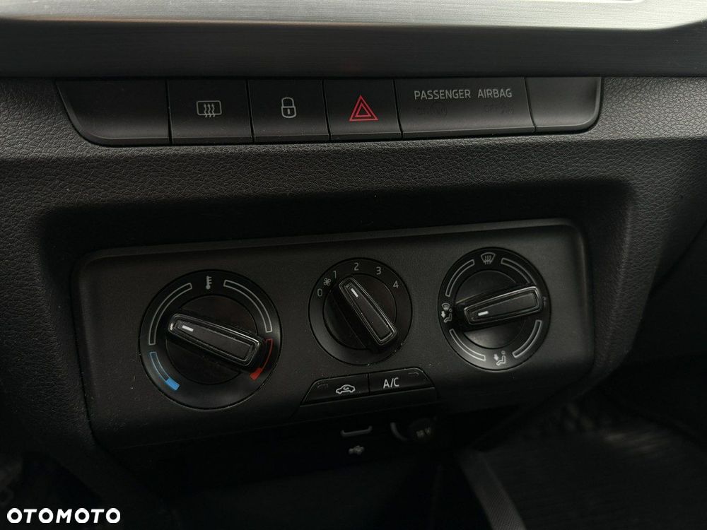 Skoda Fabia 1.0 TSI Ambition - 12