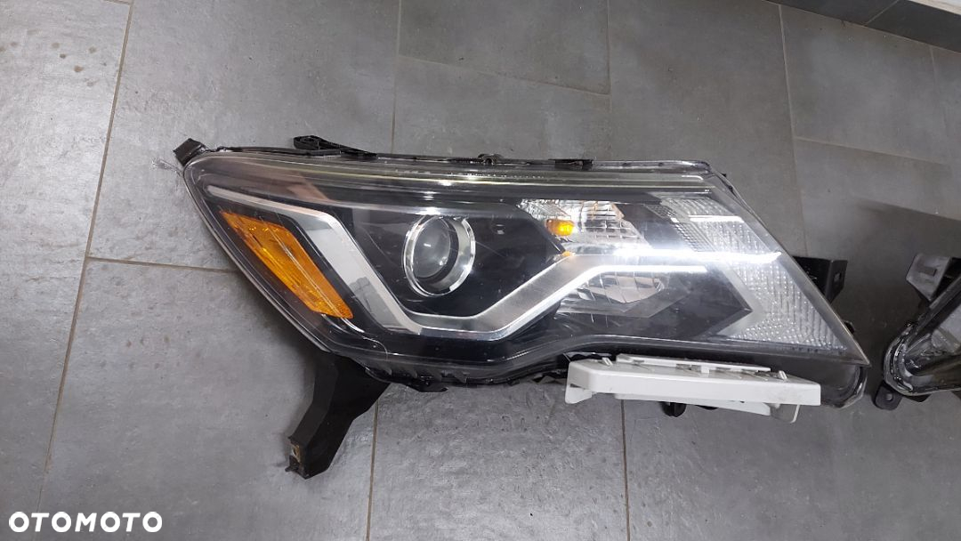 Nissan Pathfander R52 USA lampa przód lewa prawa - 4