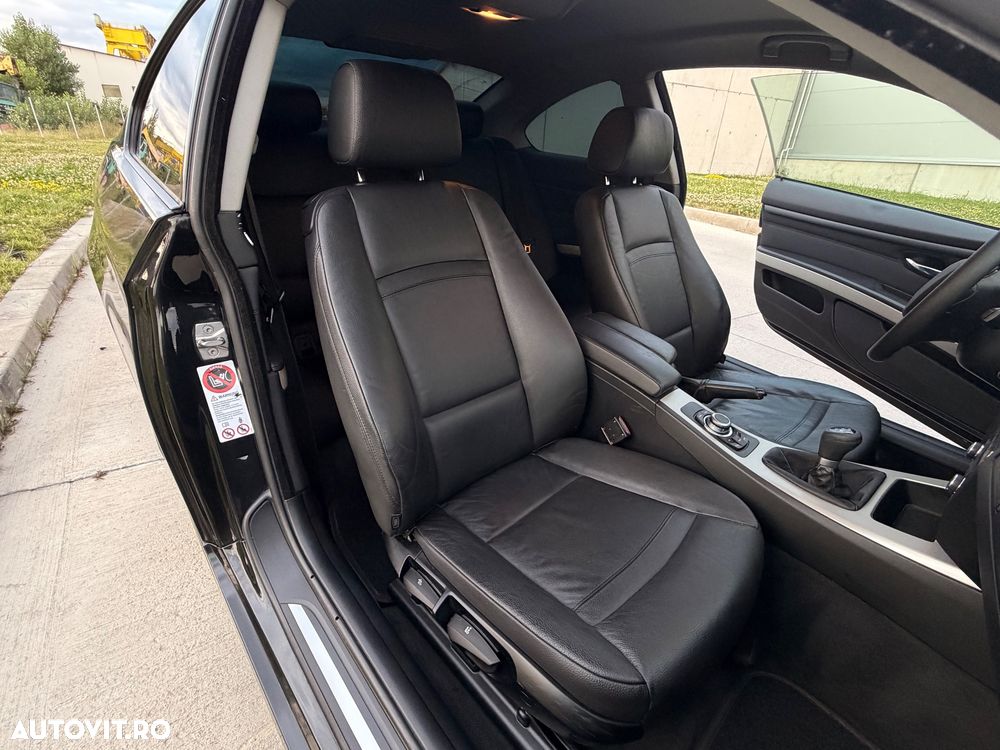 BMW Seria 3 320d M Sport Edition - 17