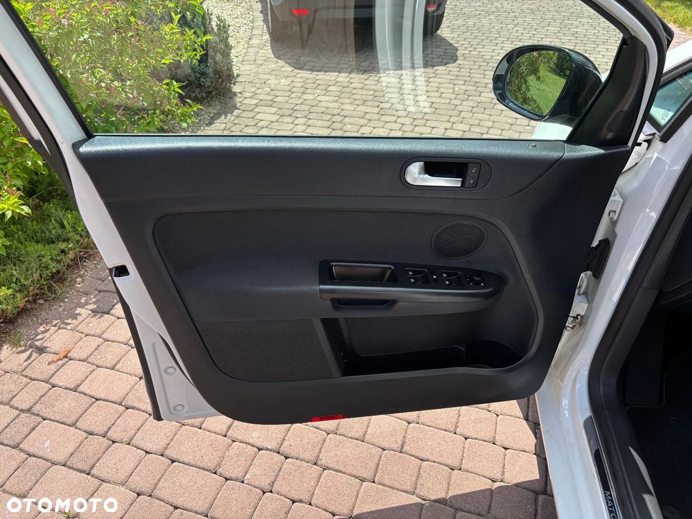 Volkswagen Golf Plus 2.0 TDI DPF DSG MATCH - 11