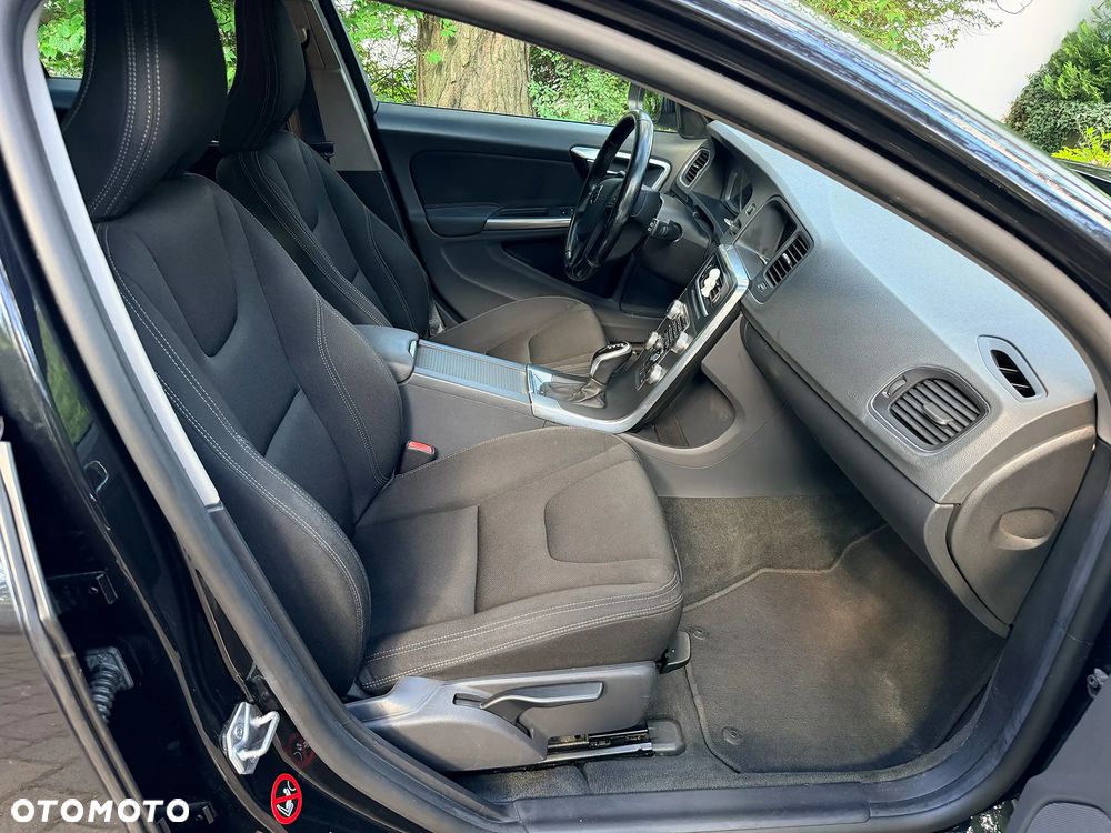 Volvo V60 D4 Drive-E Kinetic - 9