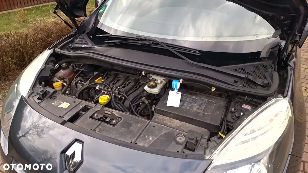 Renault Scenic 1.6 16V Authentique - 10