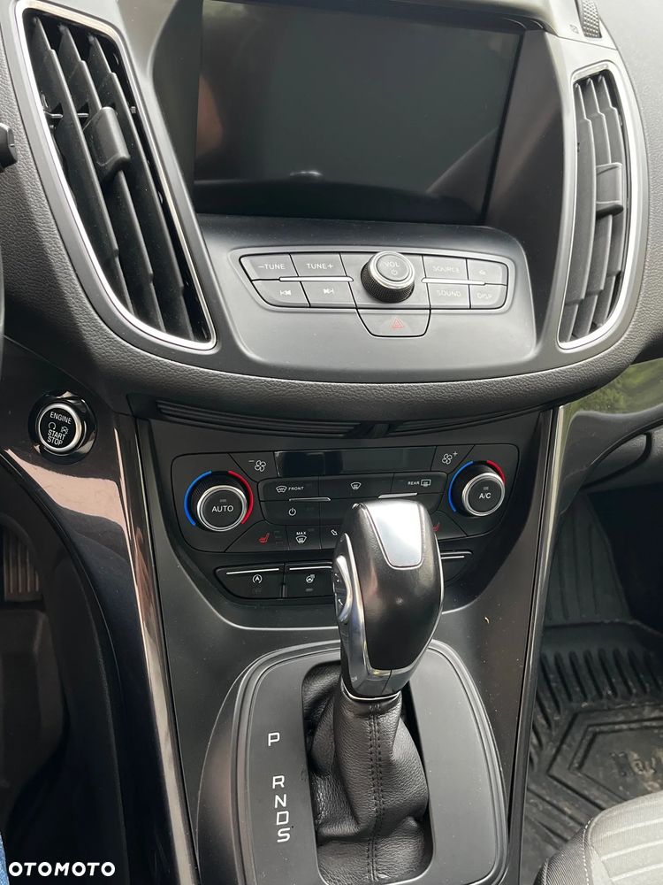 Ford Grand C-MAX - 12