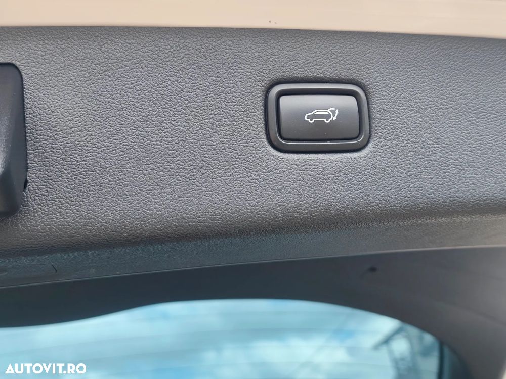 Hyundai Tucson 2.0 CRDI 4WD 8AT Premium - 28