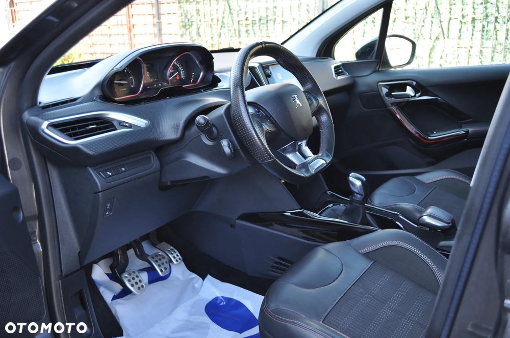 Peugeot 2008 1.5 BlueHDi GT Line S&S - 13