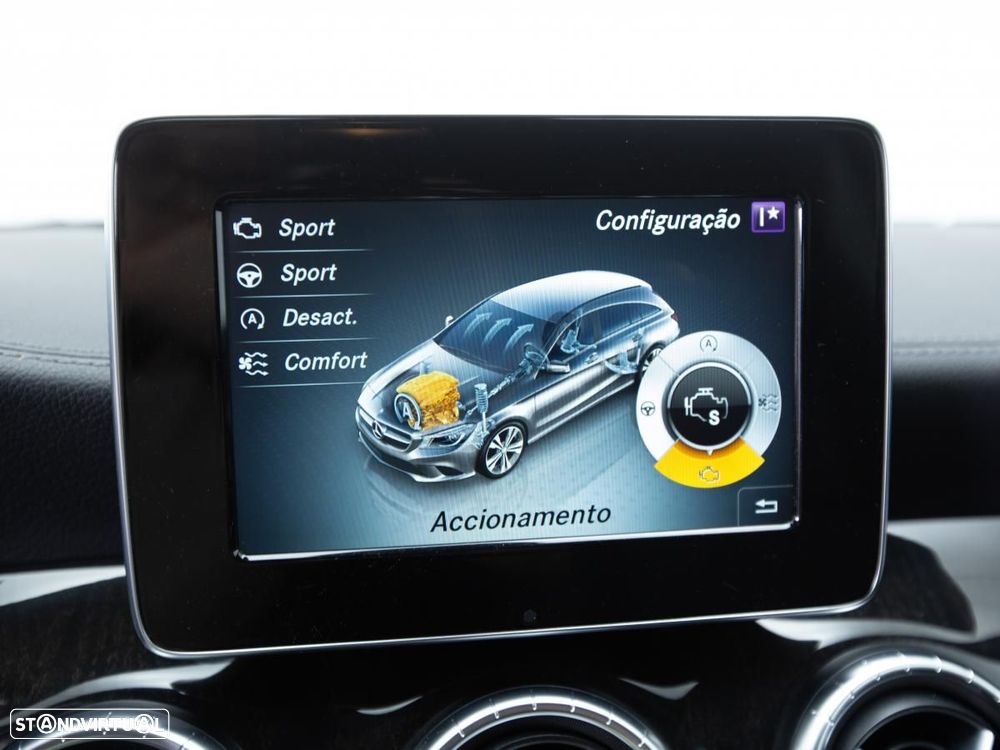 Mercedes-Benz CLA 220 - 25