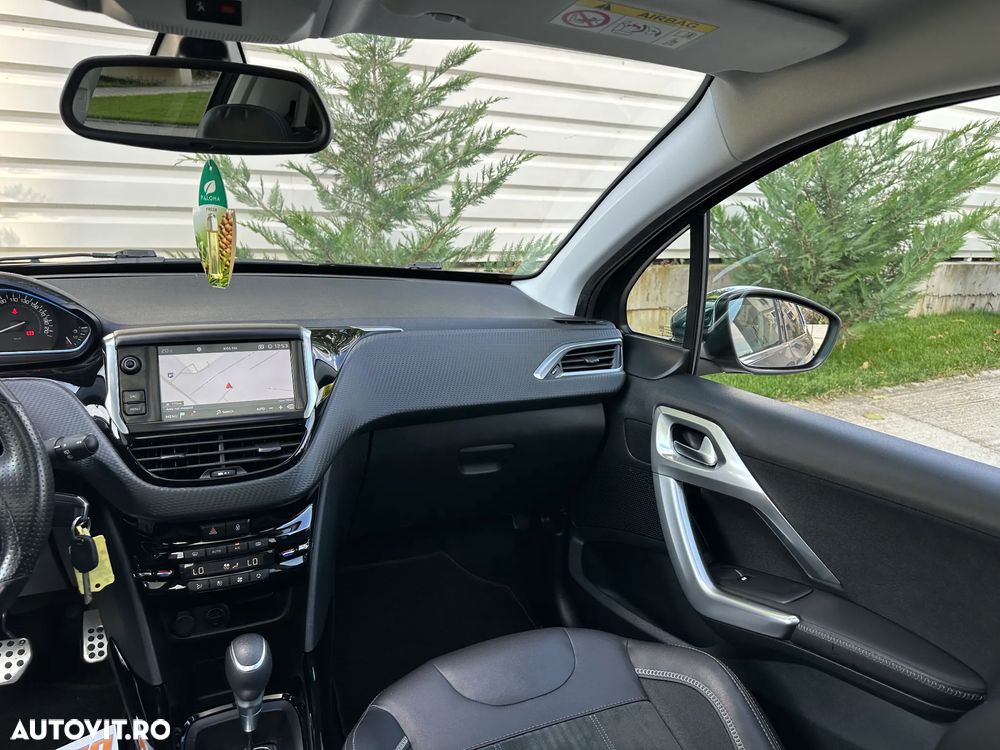 Peugeot 2008 - 9