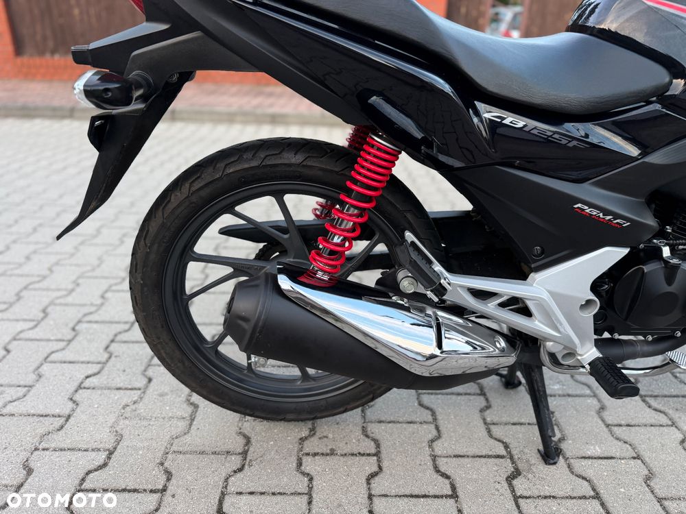 Honda CB - 8