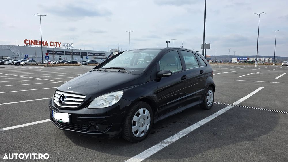 Mercedes-Benz B 180 - 8