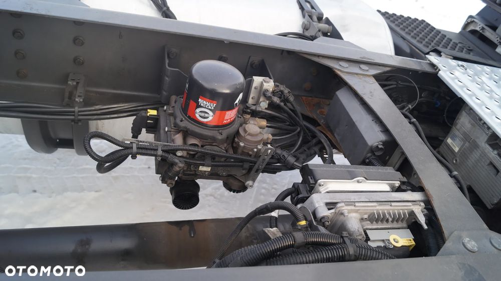 Renault Seria T - 14