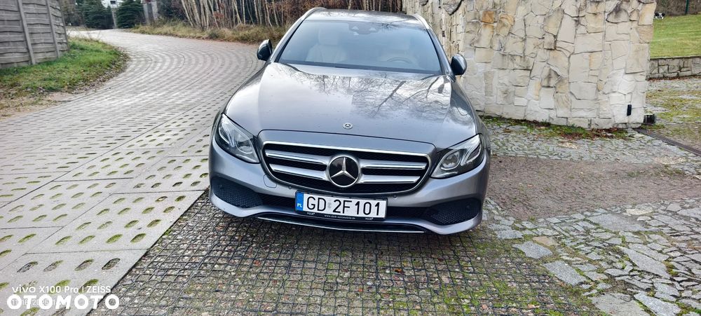 Mercedes-Benz Klasa E 220 d 4Matic 9G-TRONIC Avantgarde - 5