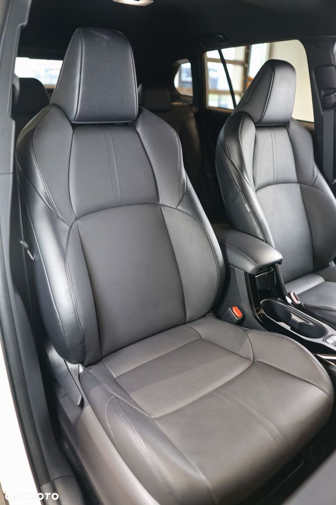 Toyota Corolla Cross 2.0 Hybrid Executive AWD - 18