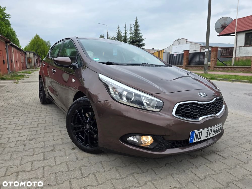 Kia Ceed 1.6 GDI L - 25