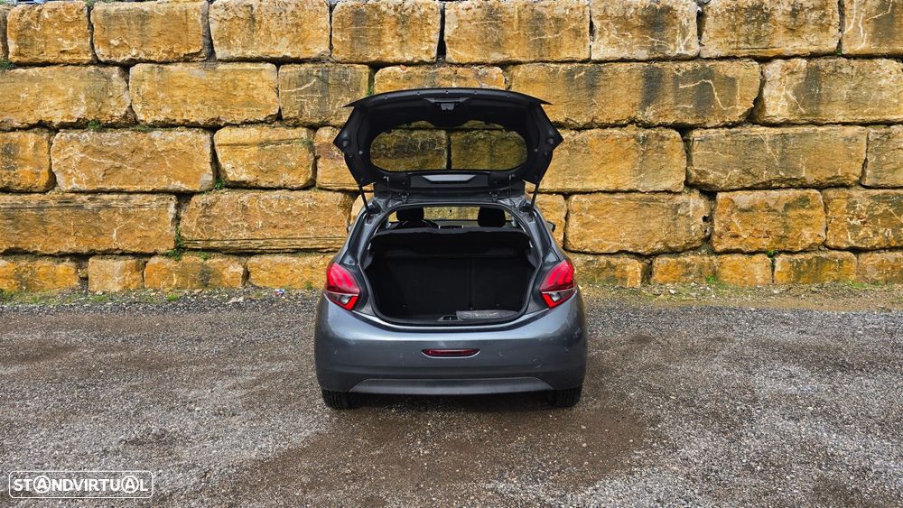 Peugeot 208 1.2 PureTech Style - 44