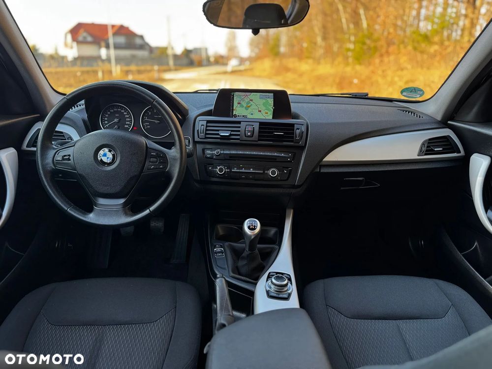 BMW Seria 1 116i Sport Line - 30