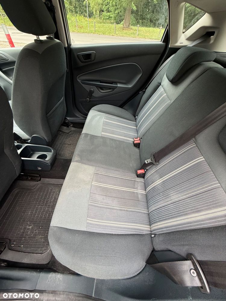 Ford Fiesta - 6