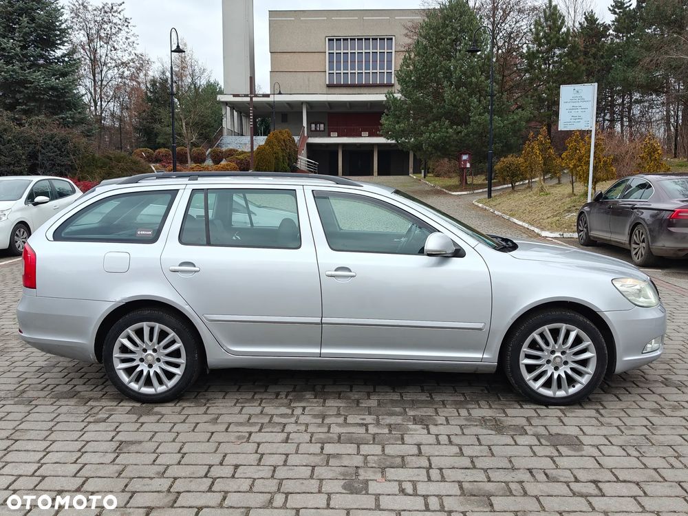 Skoda Octavia 1.8 TSI Laurin & Klement - 2