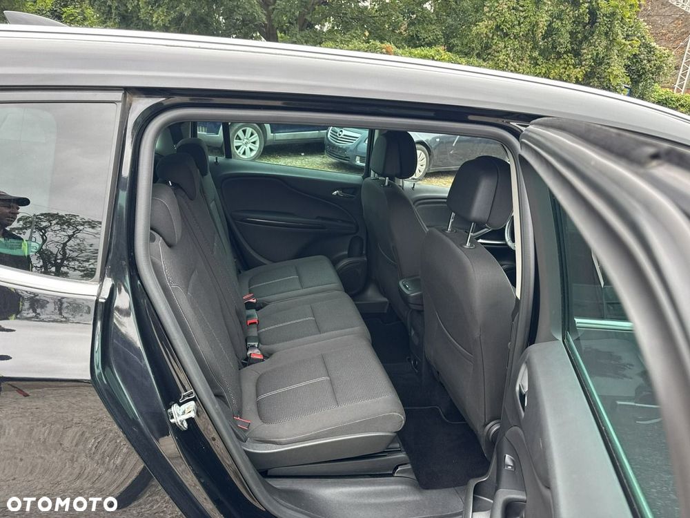 Opel Zafira - 17