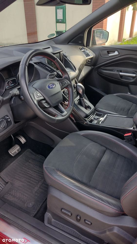 Ford Kuga 2.0 TDCi AWD ST-Line Black - 4