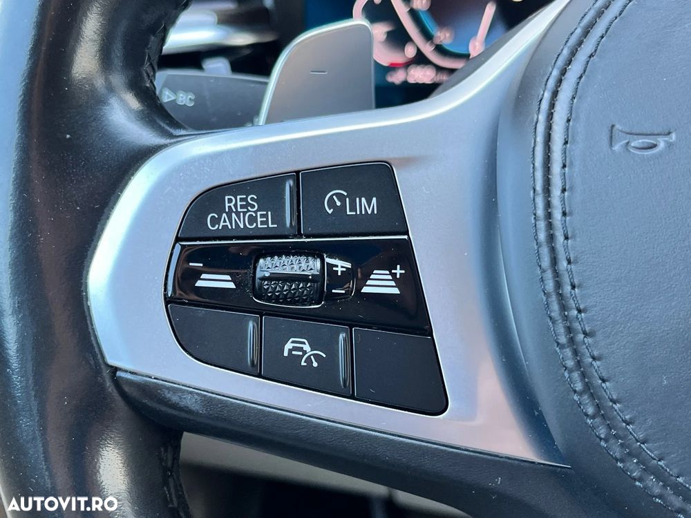 BMW Seria 5 530e xDrive AT PHEV - 16